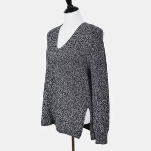 Athleta Size XXS Oversize Switchback Knit Sweater Black Marl Gray